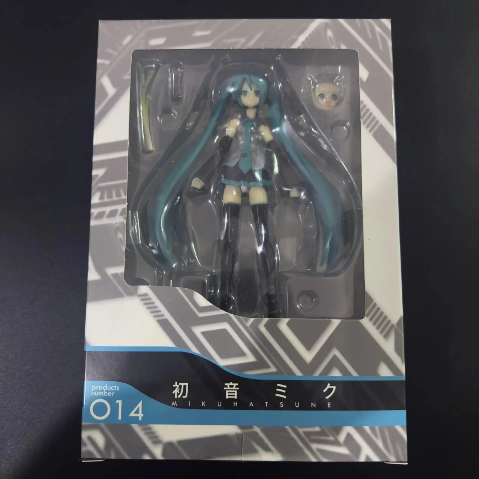 14cm Figma 014 Hatsune Miku Figma Joints Movable Action Figure Boxed Model NEW - Image 4