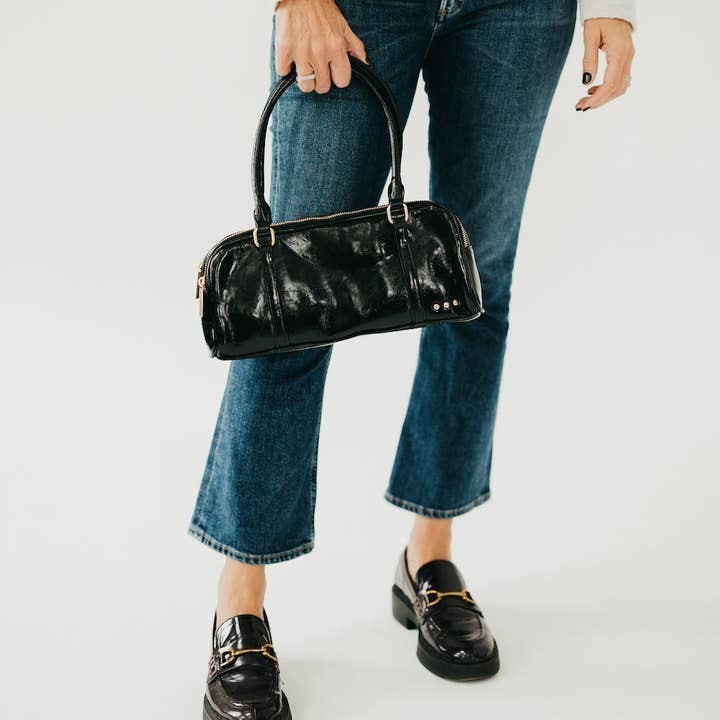 New Women's Arlys Barrel Solid Black Shoulder Bag Handle Zip Vegan Leather - Image 2